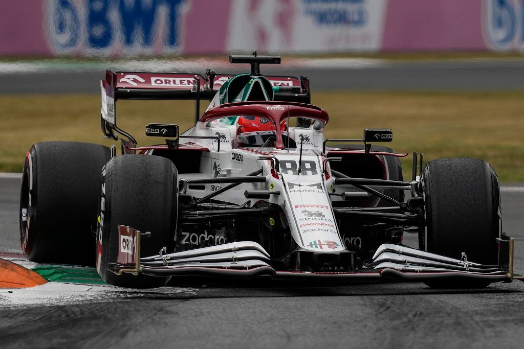 Robert Kubica znów może zasiąść za kierownicą bolidu F1. Szansa na Imoli